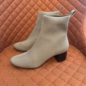 Everlane Glove Boot Tan Mocha Rounded Toe Block Heel Size 7